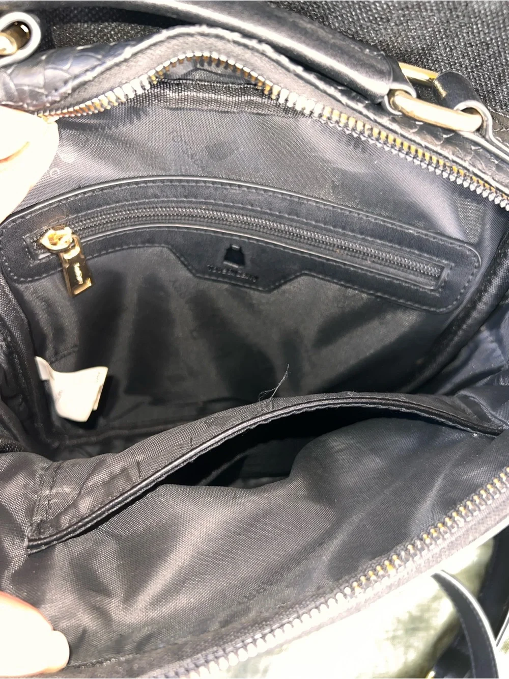 Tote&Carry messenger bag